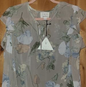 NWT Lost+Wander Gray Floral Ruffle Cold Shoulder Top size Medium